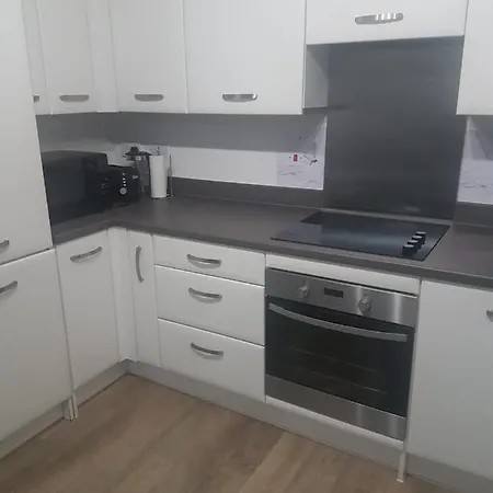 Lägenhet Cosy 2 Bedroom In Bristol