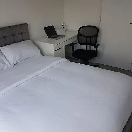 Cosy 2 Bedroom In * Бристоль