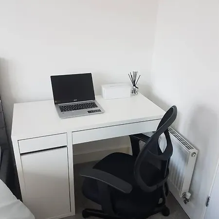 Cosy 2 Bedroom In Bristol